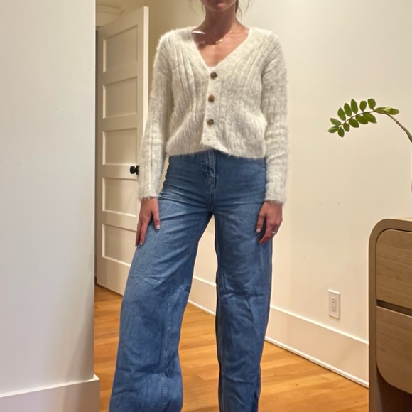 Misguided Fuzzy White Sweater - Picture 10 of 10